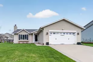 1107 Tara Dr, Sun Prairie, WI 53590 - Photo 1