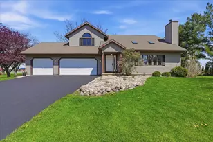 6715 Forest Park Dr, DeForest, WI 53532 - Photo 1