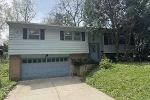 18 N Kenosha Dr, Madison, WI 53705 - Photo 1