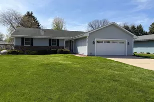 2103 Clover Ln, Janesville, WI 53545 - Photo 1
