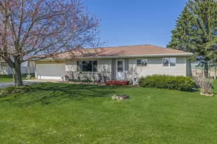 N2737 Welk Rd, Markesan, WI 53946 - Photo 1