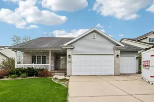 3133 Collingwood Dr, Sun Prairie, WI 53590 - Photo 1