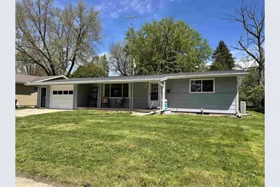 621 West Street, Beaver Dam, WI 53916 - Photo 1
