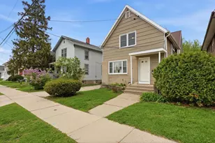 2027 E Washington Ave, Madison, WI 53704 - Photo 1