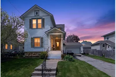 218 S Water Street, Columbus, WI 53925 - Photo 1