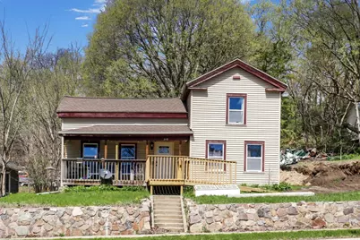 312 8th Avenue, Baraboo, WI 53913 - Photo 1