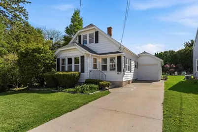 717 N University Avenue, Beaver Dam, WI 53916 - Photo 1