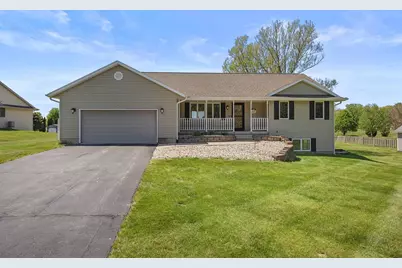 4627 N Katherine Drive, Janesville, WI 53548 - Photo 1