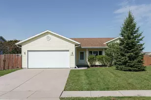 206 Cedar Ave, Delavan, WI 53115 - Photo 1