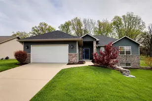 218 Noahs Arc Ct, Janesville, WI 53536 - Photo 1