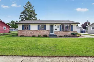 2215 S Grant Ave, Janesville, WI 53546 - Photo 1
