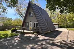 W9380 Ripley Rd, Cambridge, WI 53523 - Photo 1