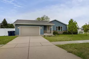 3631 Wildflower Ln, Janesville, WI 53548 - Photo 1