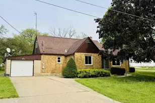 820 9th Ave, Monroe, WI 53566 - Photo 1
