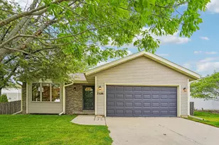 7526 Crawling Stone Rd, Madison, WI 53719 - Photo 1