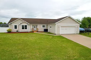 1001 Riverwood Pl, Sparta, WI 54656 - Photo 1