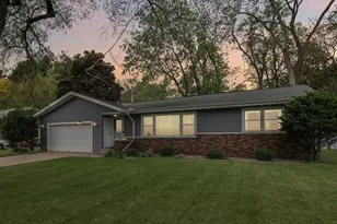 105 W Slifer St, Portage, WI 53901 - Photo 1