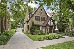 1122 Spaight St, Madison, WI 53703 - Photo 1