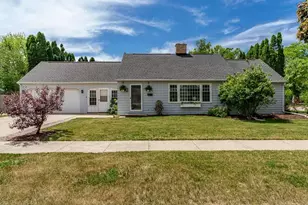 1433 Greenwich Ln, Janesville, WI 53545 - Photo 1