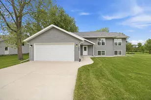 390 Meadow Ln, Columbus, WI 53925 - Photo 1