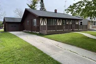517 Richmond Ave, Sheboygan Falls, WI 53085 - Photo 1