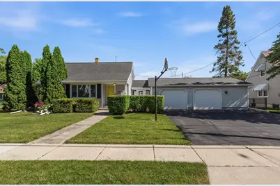 704 E South Street, Beaver Dam, WI 53916 - Photo 1