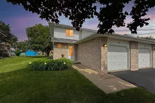512 Old Indian Trail, DeForest, WI 53532 - Photo 1