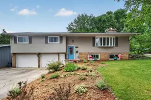 1133 Frisch Rd, Madison, WI 53711 - Photo 1