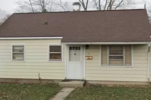 713 Jean Ellen Dr, Beloit, WI 53511 - Photo 1