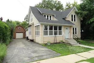 318 N 3rd St, Fort Atkinson, WI 53538 - Photo 1