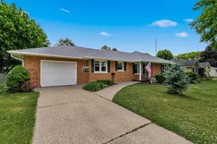 809 Grove St, Beaver Dam, WI 53916 - Photo 1