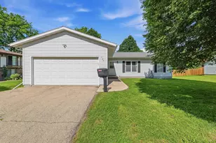 700 S Lincoln Ave, Beaver Dam, WI 53916 - Photo 1