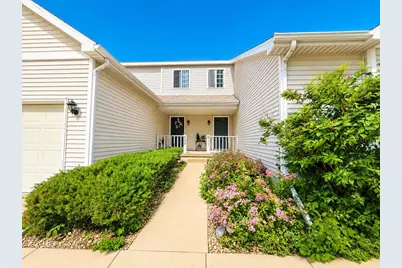 809-811 Vista Ridge Drive, Mount Horeb, WI 53572 - Photo 1