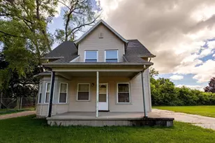 2017 S Nelson Ave, Beloit, WI 53511 - Photo 1