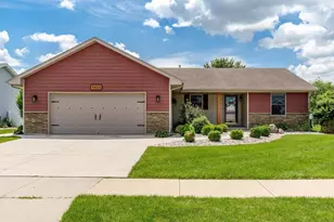 4468 Deer Point Dr, Janesville, WI 53546 - Photo 1