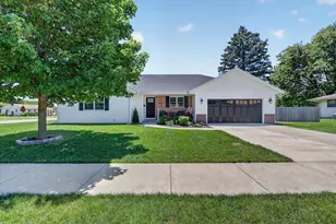 2232 Rutledge Ave, Janesville, WI 53545 - Photo 1