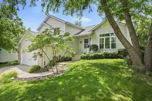 10 Byars Cir, Madison, WI 53719 - Photo 1