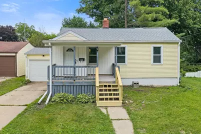 226 N Oak Street, Reedsburg, WI 53959 - Photo 1