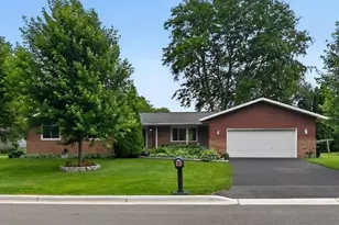 505 Dennis Dr, DeForest, WI 53532 - Photo 1