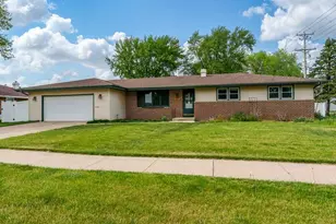 1913 Black Bridge Rd, Janesville, WI 53545 - Photo 1