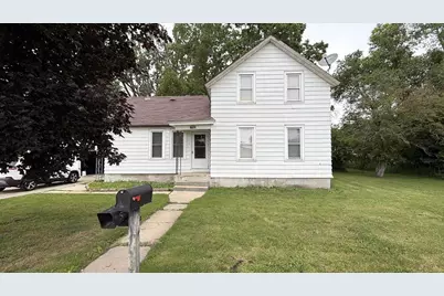 429 E Mullett Street, Portage, WI 53901 - Photo 1