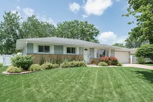 1147 Ontario Dr, Janesville, WI 53545 - Photo 1