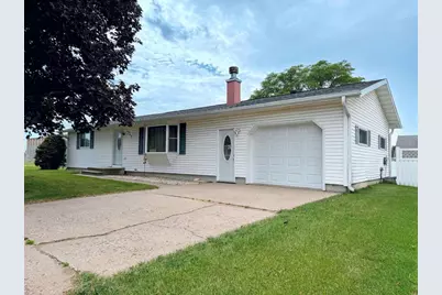 1317 S 5th Street, Prairie Du Chien, WI 53821 - Photo 1