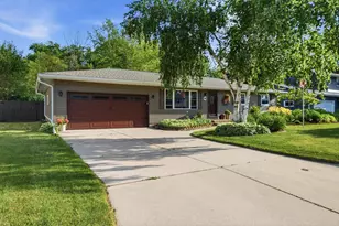 1509 Crystal Ln, Sun Prairie, WI 53590 - Photo 1