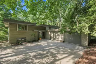 1409 Lake View Ave, Madison, WI 53704 - Photo 1