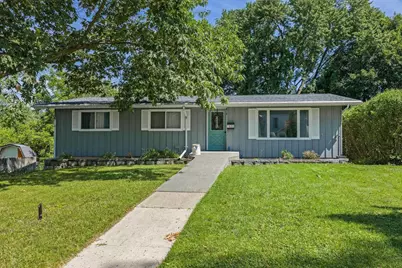 631 10th Street, Baraboo, WI 53913 - Photo 1