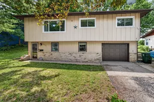 1221 Debra Ln, Madison, WI 53704 - Photo 1