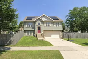 4306 Bellgrove Ln, Madison, WI 53704 - Photo 1