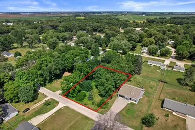 5441 S Driftwood Drive, Janesville, WI 53546 - Photo 1