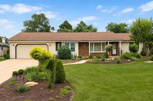 978 Nantucket Dr, Janesville, WI 53546 - Photo 1